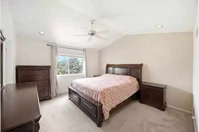 9 Tenneyson Court, Lake in the Hills, IL 60156 - Photo 20