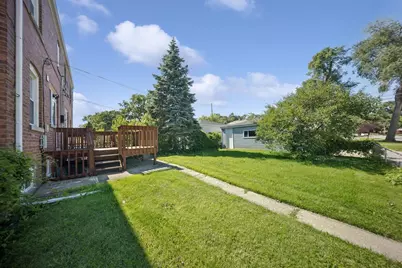 1798 Howard Avenue, Des Plaines, IL 60018 - Photo 14