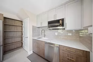 1798 Howard Ave, Des Plaines, IL 60018 - Photo 4