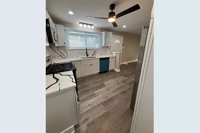 527 W 16th Place, Chicago Heights, IL 60411 - Photo 12