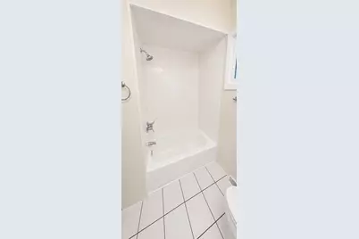 4718 Church Street #D, Skokie, IL 60076 - Photo 12