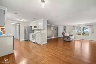 2 Berry Ln E, Bourbonnais, IL 60914 - Photo 8
