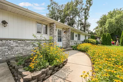 12715 W Sallmon Avenue, Beach Park, IL 60087 - Photo 2