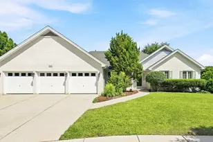 220 Rosewood Ct, Westmont, IL 60559 - Photo 1