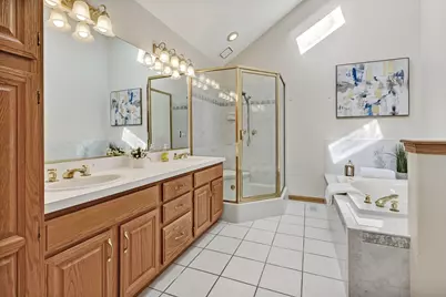 220 Rosewood Court, Westmont, IL 60559 - Photo 16
