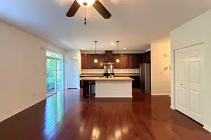2715 Blakely Ln, Naperville, IL 60540 - Photo 4