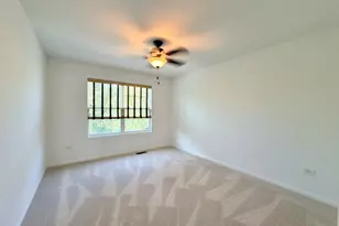 2715 Blakely Ln, Naperville, IL 60540 - Photo 16