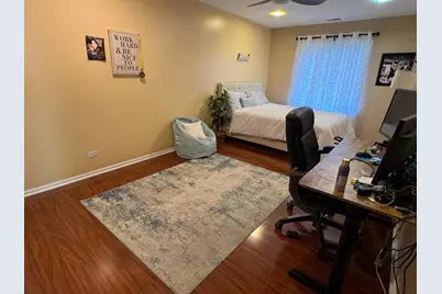 587 Saddlebrook Lane, Vernon Hills, IL 60061 - Photo 18