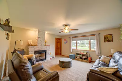 5 Corbett Drive, Watseka, IL 60970 - Photo 16