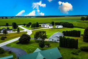 5 Corbett Dr, Watseka, IL 60970 - Photo 8