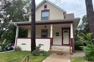 39 Leonard St, Elgin, IL 60123 - Photo 2