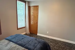 39 Leonard St, Elgin, IL 60123 - Photo 8