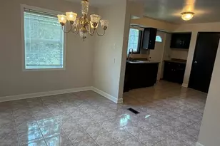 39 Leonard St, Elgin, IL 60123 - Photo 14