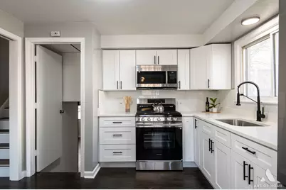 14024 S Saginaw Avenue S, Burnham, IL 60633 - Photo 10