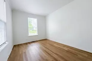 1089 Ellsworth Dr, Grayslake, IL 60030 - Photo 10