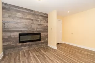 250 Old Oak Dr, Buffalo Grove, IL 60089 - Photo 6