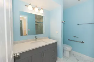 250 Old Oak Dr, Buffalo Grove, IL 60089 - Photo 26