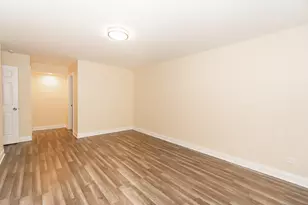 250 Old Oak Dr, Buffalo Grove, IL 60089 - Photo 18