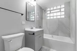 7900 S Merrill Ave, Chicago, IL 60649 - Photo 10