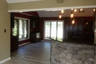 304 Greenway Ln, Decatur, IL 62521 - Photo 4