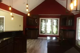 304 Greenway Ln, Decatur, IL 62521 - Photo 6
