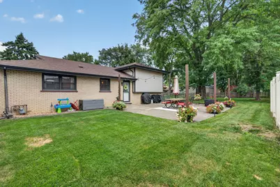 1043 Walter Street, Lemont, IL 60439 - Photo 20