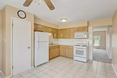 10761 S Pulaski Road #9, Chicago, IL 60655 - Photo 4