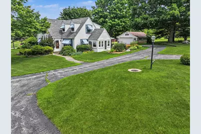 9000 Wolf Road, Burr Ridge, IL 60527 - Photo 4