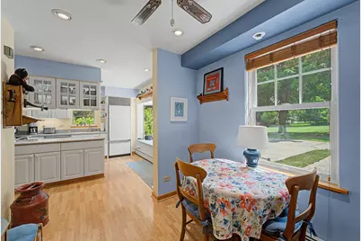 9000 Wolf Road, Burr Ridge, IL 60527 - Photo 22