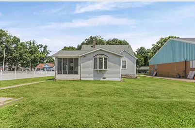 851 11th Street, Carlyle, IL 62231 - Photo 6