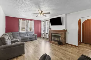 851 11th St, Carlyle, IL 62231 - Photo 34