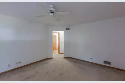 80 Kingsport Drive, South Elgin, IL 60177 - Photo 14