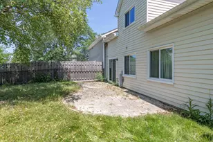 80 Kingsport Dr, South Elgin, IL 60177 - Photo 18