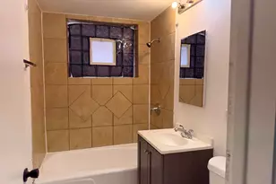 6151 S 76th Ave, Summit, IL 60501 - Photo 8