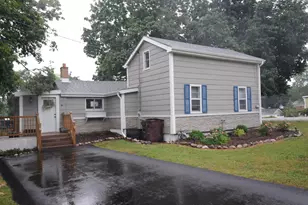 5724 Milwaukee Ave, Richmond, IL 60071 - Photo 2