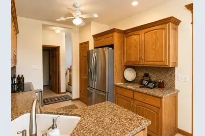 842 Turnberry Lane, Willowbrook, IL 60527 - Photo 14