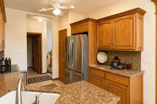 842 Turnberry Ln, Willowbrook, IL 60527 - Photo 14