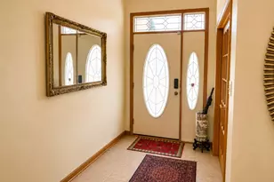 842 Turnberry Ln, Willowbrook, IL 60527 - Photo 4
