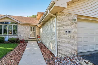 16661 W Oneida Drive, Lockport, IL 60441 - Photo 2