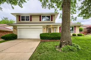 706 Huntington Ln, Schaumburg, IL 60193 - Photo 2