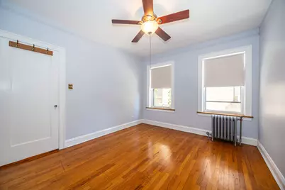 2430 W Greenleaf Avenue #1, Chicago, IL 60645 - Photo 10