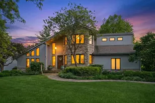 500 Parkview Pl, Burr Ridge, IL 60527 - Photo 1
