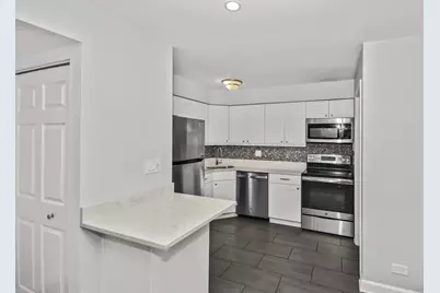 7248 Dixon Street #B, Forest Park, IL 60130 - Photo 6