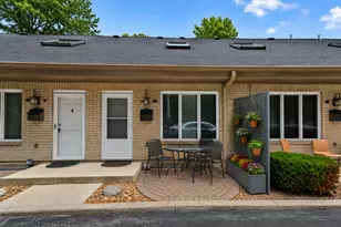 7248 Dixon St, Forest Park, IL 60130 - Photo 1