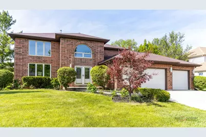 810 Edgemere Road, Buffalo Grove, IL 60089 - Photo 1