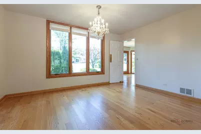 810 Edgemere Road, Buffalo Grove, IL 60089 - Photo 6