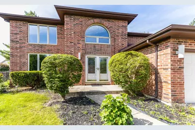 810 Edgemere Road, Buffalo Grove, IL 60089 - Photo 2