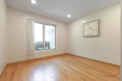 810 Edgemere Road, Buffalo Grove, IL 60089 - Photo 14