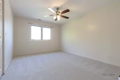 810 Edgemere Road, Buffalo Grove, IL 60089 - Photo 22