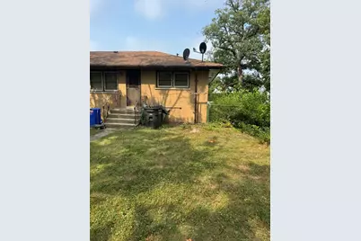 18233 Greenbay Avenue, Lansing, IL 60438 - Photo 2